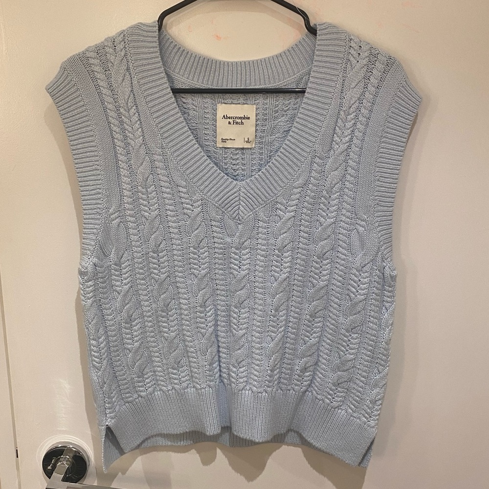 Abercrombie & Fitch Vest